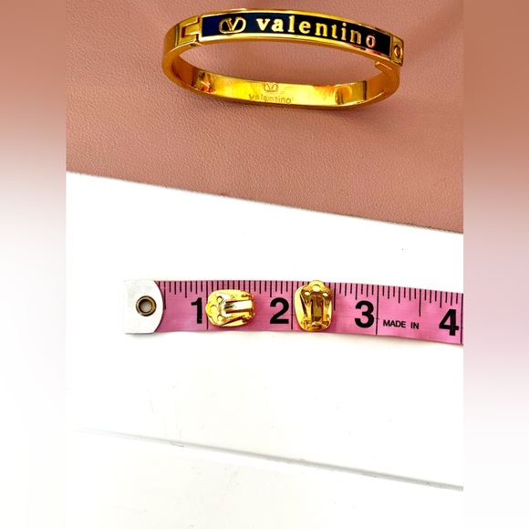 Vintage Valentino Garavani Bracelet & Earrings - Picture 4 of 7